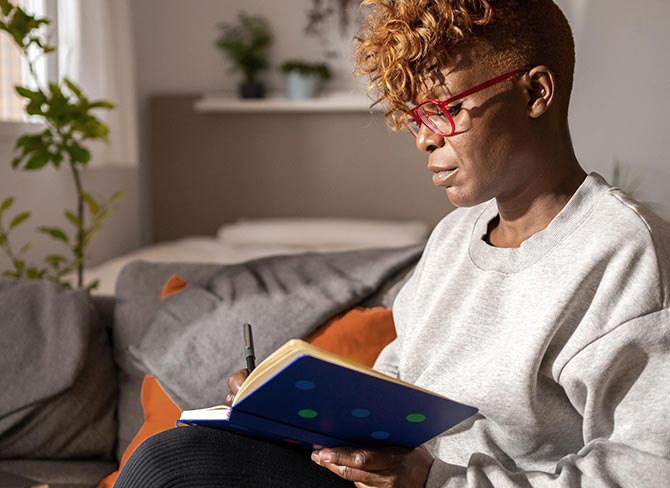 Black women reading a book